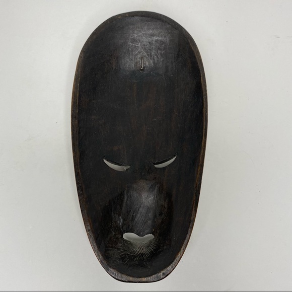 Wooden Tribal Masks 2 Hand-carved & Hand-painted Indonesian - Picture 4 of 9